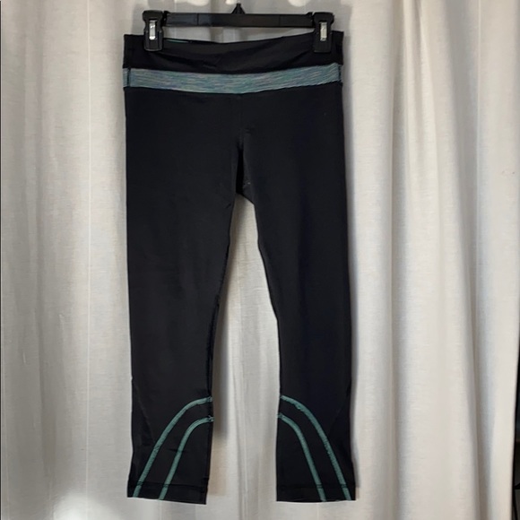 lululemon athletica Pants - Lululemon 7/8 Leggings in sz 6, EUC Smoke/pet free